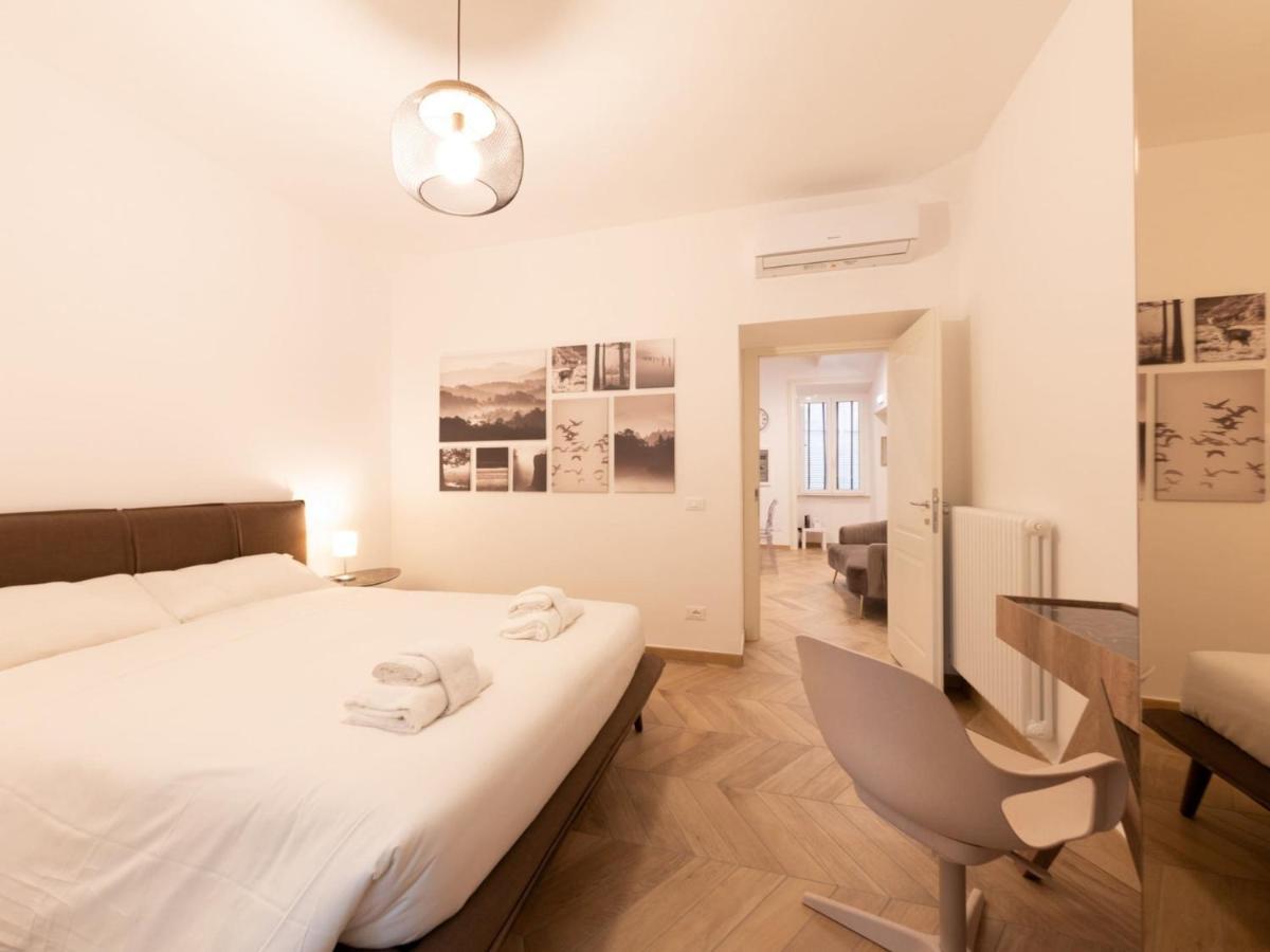 The Best Rent - Elegant Five-Bedrooms Apartment Near Colosseo Rome Exterior photo