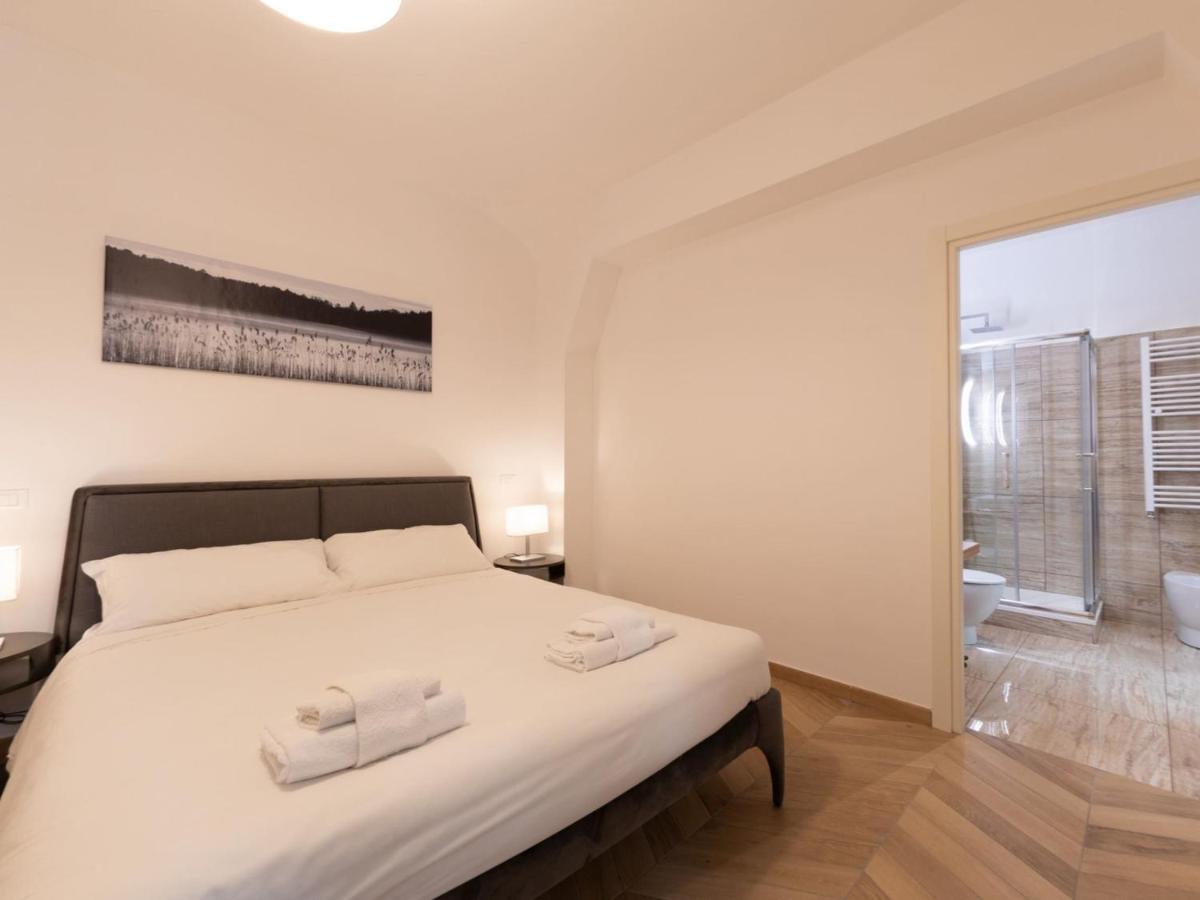 The Best Rent - Elegant Five-Bedrooms Apartment Near Colosseo Rome Exterior photo